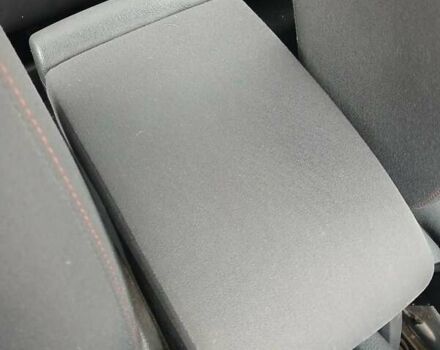 Черный Фольксваген Гольф Плюс, объемом двигателя 1.6 л и пробегом 218 тыс. км за 5250 $, фото 22 на Automoto.ua