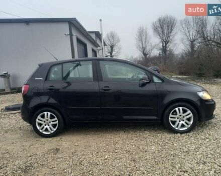 Черный Фольксваген Гольф Плюс, объемом двигателя 1.6 л и пробегом 218 тыс. км за 5250 $, фото 11 на Automoto.ua