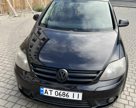Черный Фольксваген Гольф Плюс, объемом двигателя 1.6 л и пробегом 240 тыс. км за 6800 $, фото 1 на Automoto.ua
