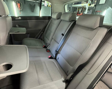 Черный Фольксваген Гольф Плюс, объемом двигателя 1.6 л и пробегом 207 тыс. км за 5299 $, фото 32 на Automoto.ua