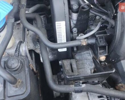 Чорний Фольксваген Golf Plus, об'ємом двигуна 1.6 л та пробігом 141 тис. км за 6000 $, фото 18 на Automoto.ua