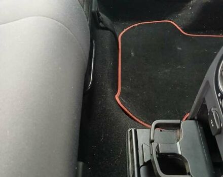 Черный Фольксваген Гольф Плюс, объемом двигателя 1.6 л и пробегом 218 тыс. км за 5250 $, фото 76 на Automoto.ua