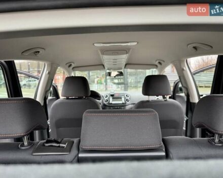 Черный Фольксваген Гольф Плюс, объемом двигателя 1.6 л и пробегом 130 тыс. км за 6200 $, фото 39 на Automoto.ua