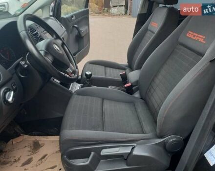 Черный Фольксваген Гольф Плюс, объемом двигателя 1.6 л и пробегом 218 тыс. км за 5250 $, фото 66 на Automoto.ua