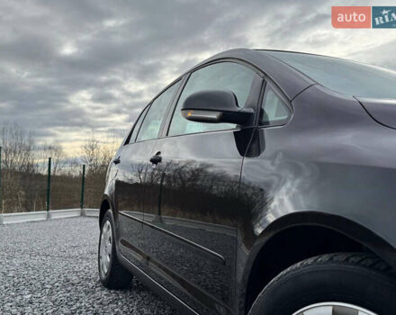 Чорний Фольксваген Golf Plus, об'ємом двигуна 1.6 л та пробігом 204 тис. км за 4850 $, фото 15 на Automoto.ua