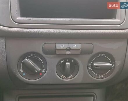 Черный Фольксваген Гольф Плюс, объемом двигателя 1.4 л и пробегом 298 тыс. км за 5780 $, фото 23 на Automoto.ua