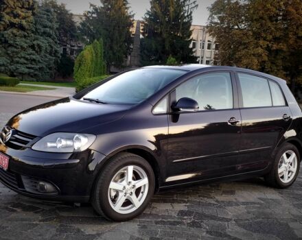 Черный Фольксваген Гольф Плюс, объемом двигателя 1.4 л и пробегом 200 тыс. км за 6800 $, фото 10 на Automoto.ua