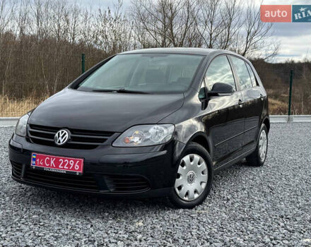 Чорний Фольксваген Golf Plus, об'ємом двигуна 1.6 л та пробігом 204 тис. км за 4850 $, фото 21 на Automoto.ua