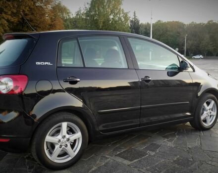 Черный Фольксваген Гольф Плюс, объемом двигателя 1.4 л и пробегом 200 тыс. км за 6800 $, фото 7 на Automoto.ua