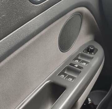 Черный Фольксваген Гольф Плюс, объемом двигателя 2 л и пробегом 250 тыс. км за 6700 $, фото 21 на Automoto.ua