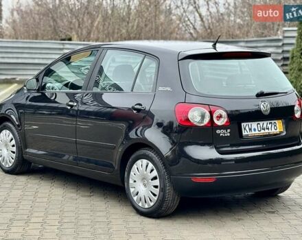 Черный Фольксваген Гольф Плюс, объемом двигателя 1.6 л и пробегом 130 тыс. км за 6200 $, фото 11 на Automoto.ua