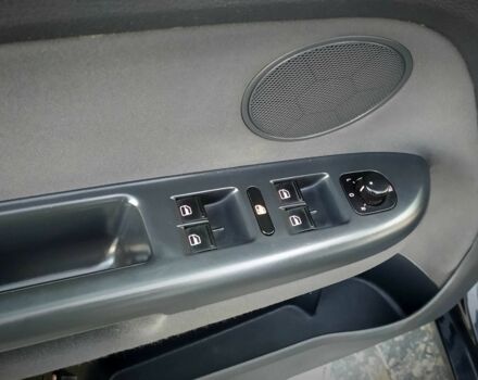 Черный Фольксваген Гольф Плюс, объемом двигателя 1.4 л и пробегом 200 тыс. км за 6800 $, фото 13 на Automoto.ua