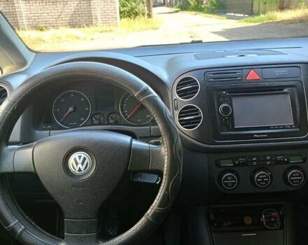 Черный Фольксваген Гольф Плюс, объемом двигателя 1.99 л и пробегом 268 тыс. км за 6300 $, фото 6 на Automoto.ua