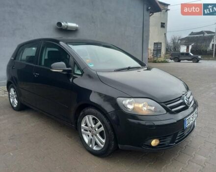 Черный Фольксваген Гольф Плюс, объемом двигателя 1.6 л и пробегом 218 тыс. км за 5800 $, фото 8 на Automoto.ua