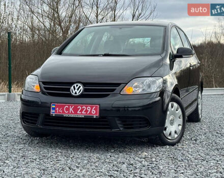 Чорний Фольксваген Golf Plus, об'ємом двигуна 1.6 л та пробігом 204 тис. км за 4850 $, фото 11 на Automoto.ua