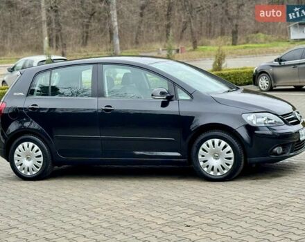 Черный Фольксваген Гольф Плюс, объемом двигателя 1.6 л и пробегом 130 тыс. км за 6200 $, фото 14 на Automoto.ua