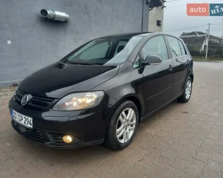 Черный Фольксваген Гольф Плюс, объемом двигателя 1.6 л и пробегом 218 тыс. км за 5800 $, фото 12 на Automoto.ua