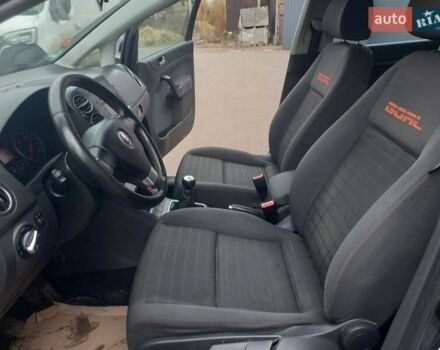 Черный Фольксваген Гольф Плюс, объемом двигателя 1.6 л и пробегом 218 тыс. км за 5250 $, фото 65 на Automoto.ua