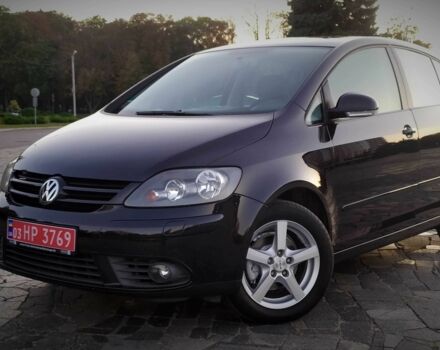 Черный Фольксваген Гольф Плюс, объемом двигателя 1.4 л и пробегом 200 тыс. км за 6800 $, фото 1 на Automoto.ua