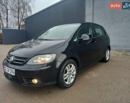 Черный Фольксваген Гольф Плюс, объемом двигателя 1.6 л и пробегом 218 тыс. км за 5800 $, фото 4 на Automoto.ua