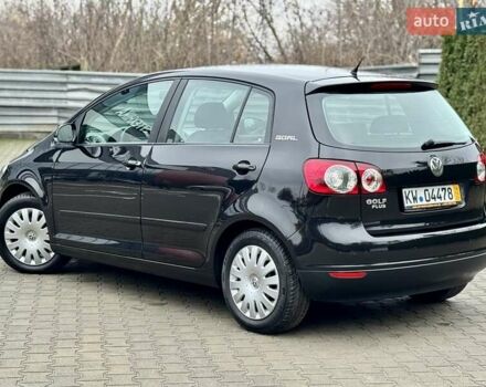 Черный Фольксваген Гольф Плюс, объемом двигателя 1.6 л и пробегом 130 тыс. км за 6200 $, фото 2 на Automoto.ua