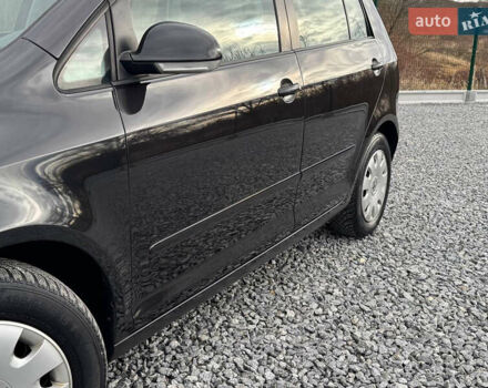 Чорний Фольксваген Golf Plus, об'ємом двигуна 1.6 л та пробігом 204 тис. км за 4850 $, фото 24 на Automoto.ua