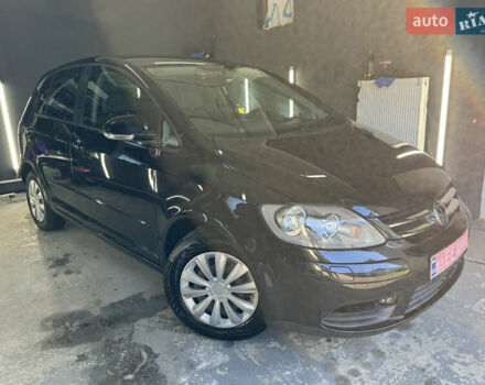 Черный Фольксваген Гольф Плюс, объемом двигателя 1.6 л и пробегом 207 тыс. км за 5299 $, фото 4 на Automoto.ua