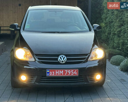 Черный Фольксваген Гольф Плюс, объемом двигателя 1.6 л и пробегом 203 тыс. км за 6300 $, фото 1 на Automoto.ua