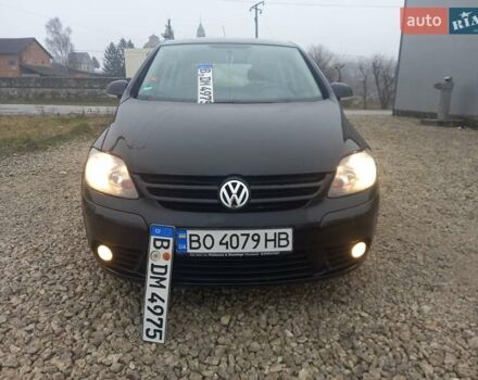 Черный Фольксваген Гольф Плюс, объемом двигателя 1.6 л и пробегом 218 тыс. км за 5250 $, фото 6 на Automoto.ua