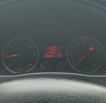 Черный Фольксваген Гольф Плюс, объемом двигателя 2 л и пробегом 250 тыс. км за 6700 $, фото 20 на Automoto.ua