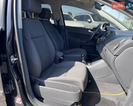 Чорний Фольксваген Golf Plus, об'ємом двигуна 1.6 л та пробігом 215 тис. км за 5990 $, фото 21 на Automoto.ua