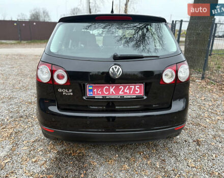 Черный Фольксваген Гольф Плюс, объемом двигателя 1.4 л и пробегом 190 тыс. км за 6200 $, фото 8 на Automoto.ua