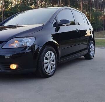 Черный Фольксваген Гольф Плюс, объемом двигателя 2 л и пробегом 250 тыс. км за 6700 $, фото 9 на Automoto.ua