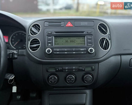 Черный Фольксваген Гольф Плюс, объемом двигателя 1.4 л и пробегом 190 тыс. км за 6200 $, фото 28 на Automoto.ua