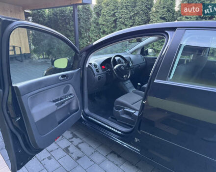 Черный Фольксваген Гольф Плюс, объемом двигателя 1.6 л и пробегом 203 тыс. км за 6300 $, фото 11 на Automoto.ua