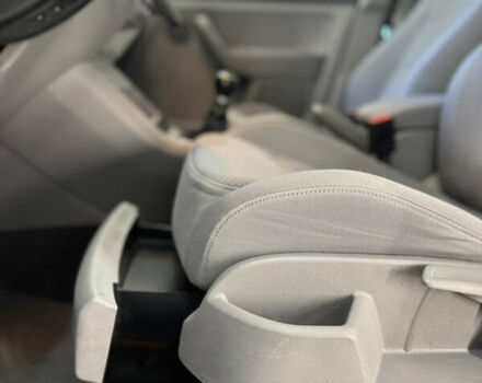 Черный Фольксваген Гольф Плюс, объемом двигателя 1.6 л и пробегом 207 тыс. км за 5299 $, фото 39 на Automoto.ua