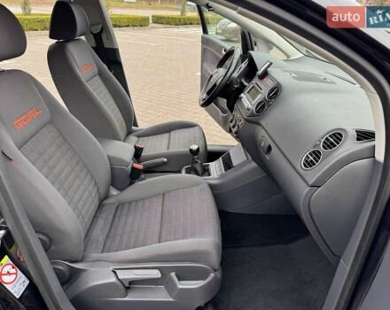 Черный Фольксваген Гольф Плюс, объемом двигателя 1.6 л и пробегом 130 тыс. км за 6200 $, фото 29 на Automoto.ua