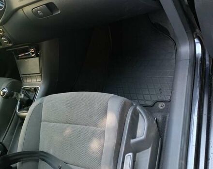 Черный Фольксваген Гольф Плюс, объемом двигателя 1.99 л и пробегом 268 тыс. км за 6300 $, фото 7 на Automoto.ua