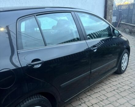 Черный Фольксваген Гольф Плюс, объемом двигателя 1.6 л и пробегом 207 тыс. км за 5795 $, фото 3 на Automoto.ua