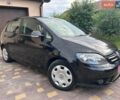 Черный Фольксваген Гольф Плюс, объемом двигателя 1.6 л и пробегом 233 тыс. км за 4850 $, фото 1 на Automoto.ua