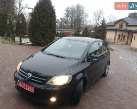 Черный Фольксваген Гольф Плюс, объемом двигателя 1.6 л и пробегом 196 тыс. км за 5650 $, фото 13 на Automoto.ua