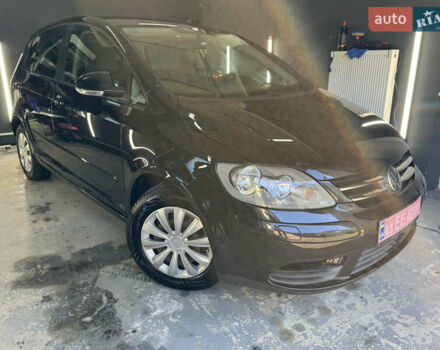 Черный Фольксваген Гольф Плюс, объемом двигателя 1.6 л и пробегом 207 тыс. км за 5299 $, фото 1 на Automoto.ua