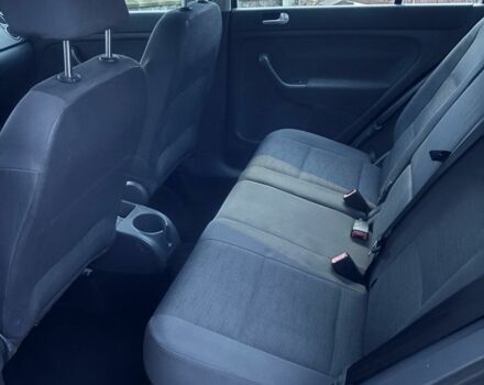 Черный Фольксваген Гольф Плюс, объемом двигателя 1.6 л и пробегом 207 тыс. км за 5795 $, фото 8 на Automoto.ua