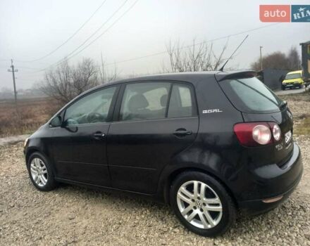 Черный Фольксваген Гольф Плюс, объемом двигателя 1.6 л и пробегом 218 тыс. км за 5250 $, фото 13 на Automoto.ua