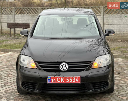 Черный Фольксваген Гольф Плюс, объемом двигателя 1.6 л и пробегом 169 тыс. км за 6999 $, фото 10 на Automoto.ua