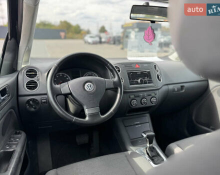 Фольксваген Гольф Плюс 2007 в Полтаве на Automoto.ua Черный Фольксваген Гольф Плюс, объемом двигателя 1.6 л и пробегом 187 тыс. км за 7300 $, фото 10 на Automoto.ua