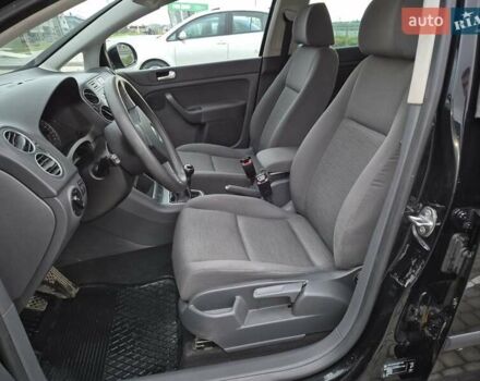 Черный Фольксваген Гольф Плюс, объемом двигателя 2 л и пробегом 243 тыс. км за 6800 $, фото 12 на Automoto.ua