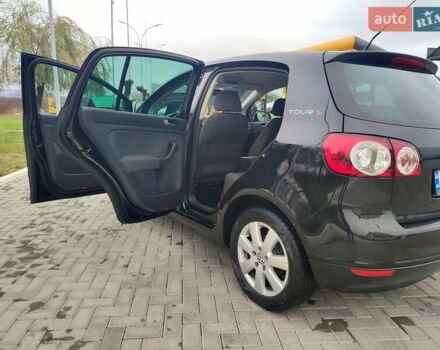 Черный Фольксваген Гольф Плюс, объемом двигателя 1.4 л и пробегом 129 тыс. км за 6499 $, фото 33 на Automoto.ua