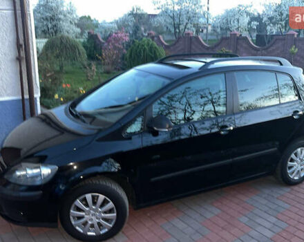 Черный Фольксваген Гольф Плюс, объемом двигателя 1.6 л и пробегом 217 тыс. км за 6800 $, фото 4 на Automoto.ua