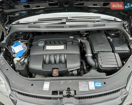 Черный Фольксваген Гольф Плюс, объемом двигателя 1.6 л и пробегом 165 тыс. км за 7350 $, фото 37 на Automoto.ua